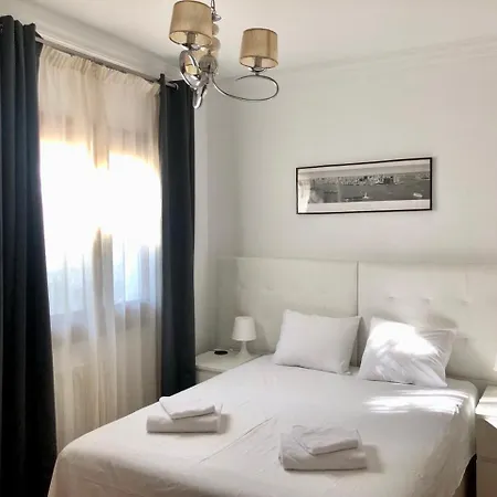 Dom wakacyjny Casa Santorini Las Chapas Marbella